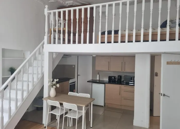 Duplex Flat By Hyde Park - 5