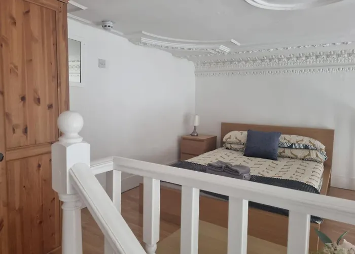 Duplex Flat By Hyde Park - 5