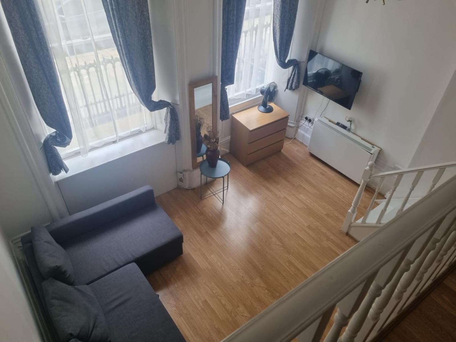 Duplex Flat By Hyde Park - 5